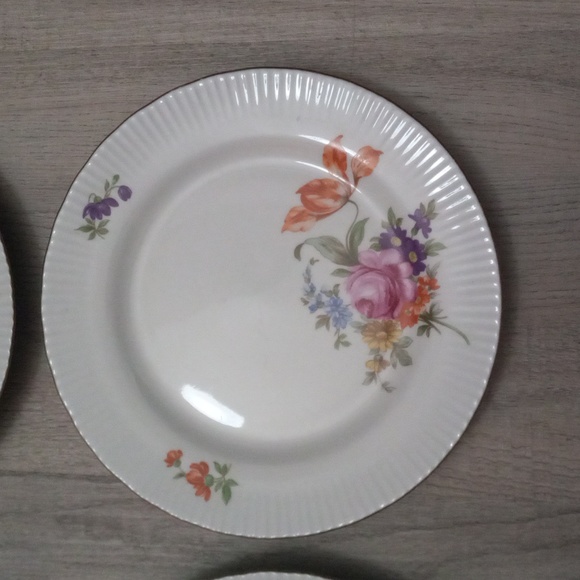 4 dessert plates made by JLMENAU in the German Democratic Republic. - Picture 3 of 6